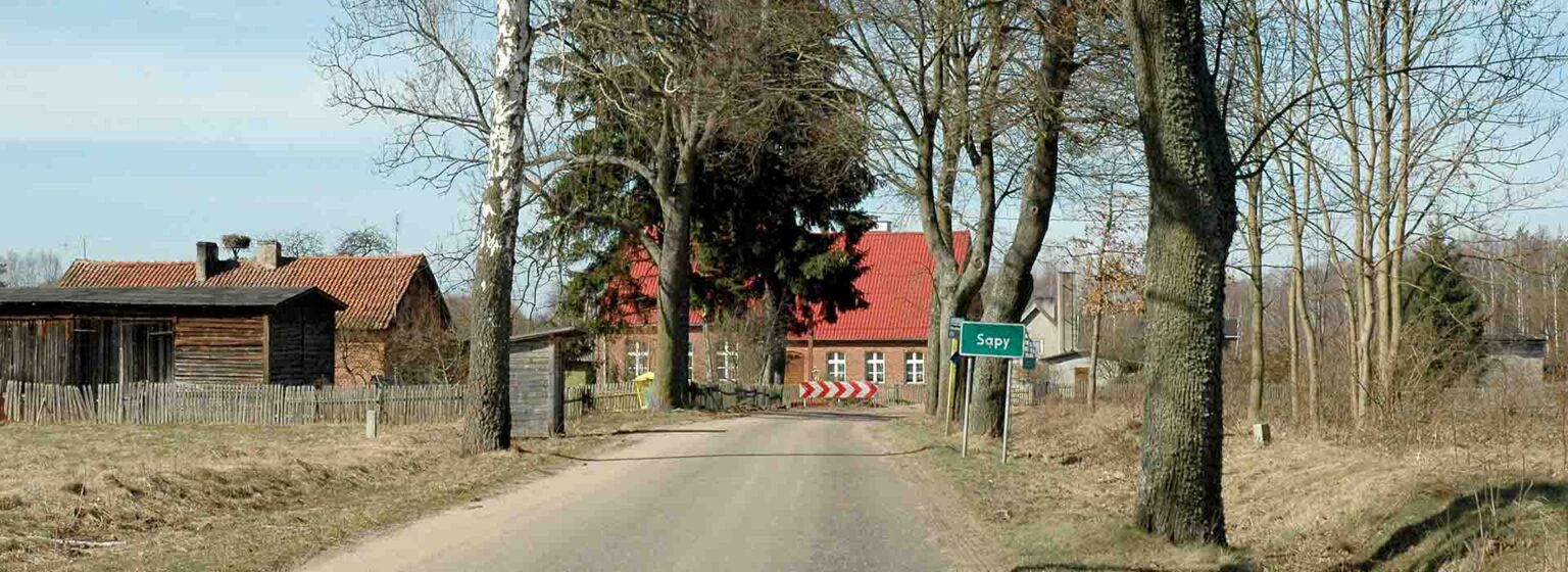 Sąpy, wieś na Pojezierzu Iławskim